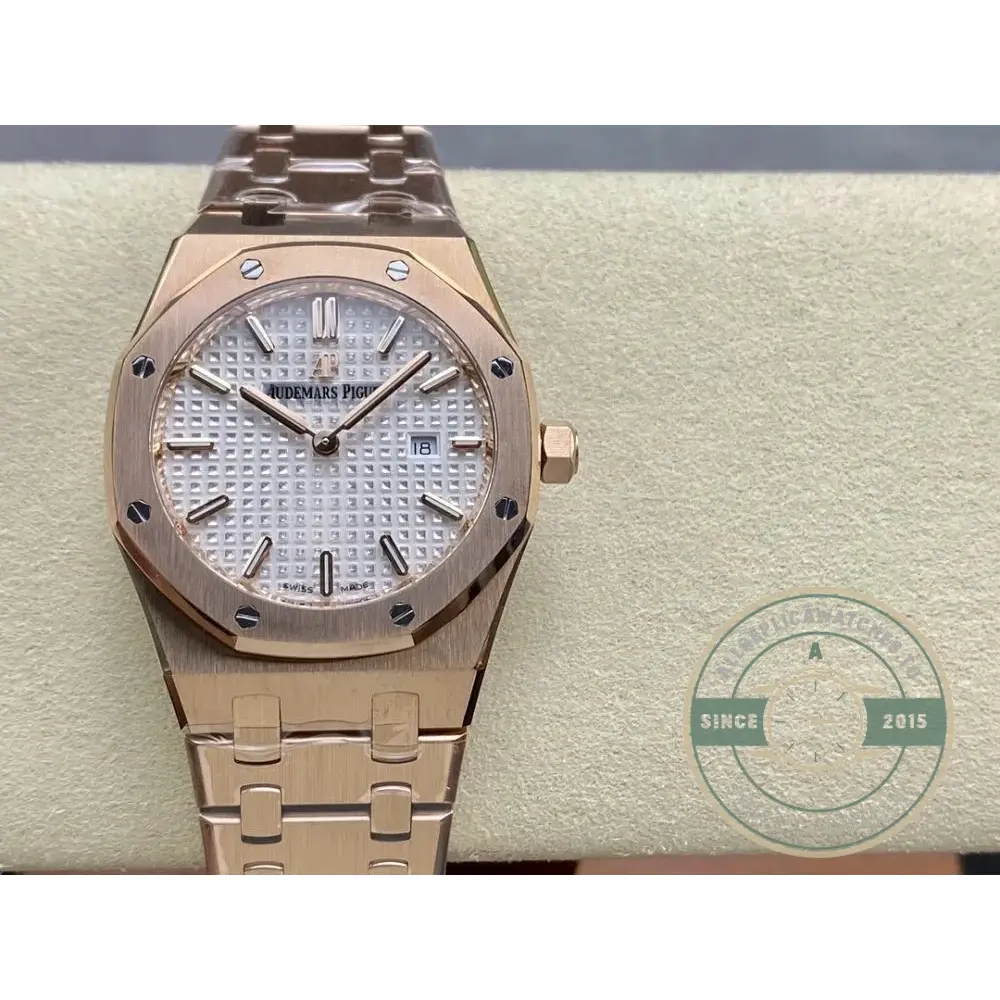 Replica Audemars Piguet Royal Oak 67651OR.ZZ.1261OR.01 33mm - Image 8