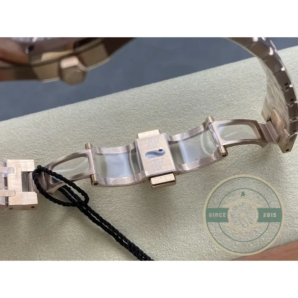 Replica Audemars Piguet Royal Oak 67651OR.ZZ.1261OR.01 33mm - Image 5