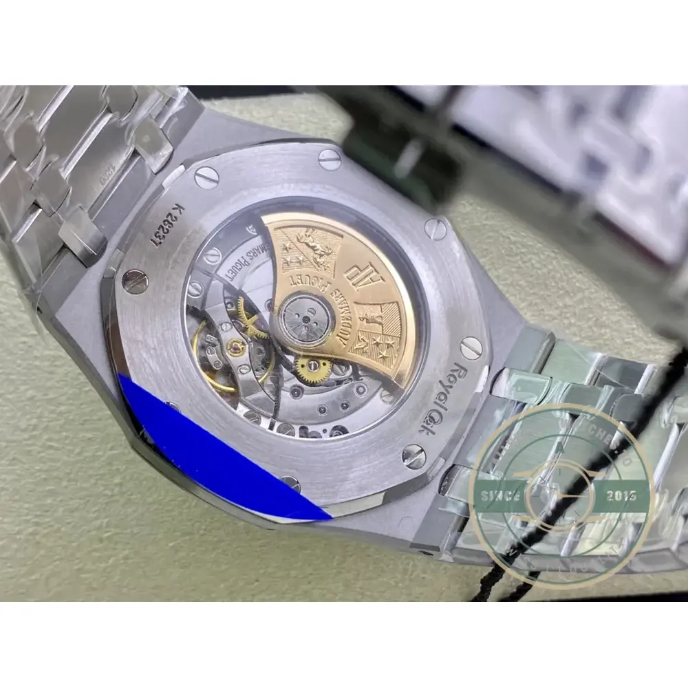Replica Audemars Piguet Royal Oak Black Dial 15400ST.OO.1220ST.04 - Image 2