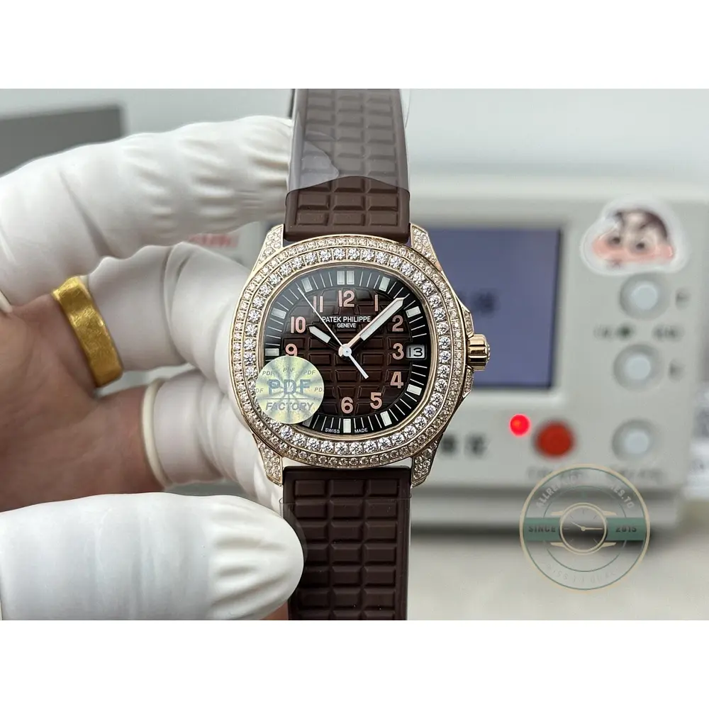 Aquanaut 5069G-011 Replica Luce Travel Time 35.6 mm White Gold - Image 3