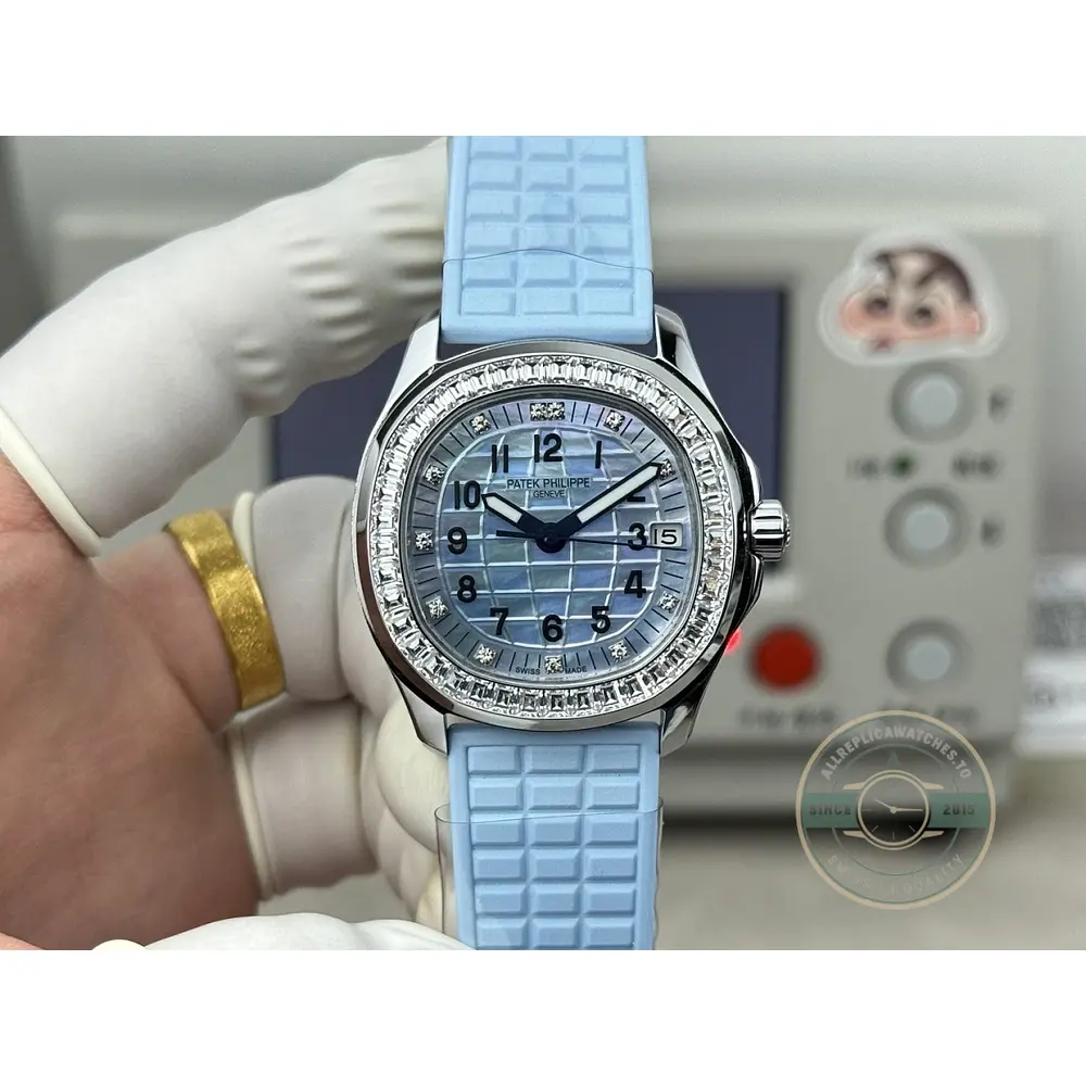 Replica Aquanaut 5067A Luce Travel Time 35.6 mm, Rose Gold - Image 5