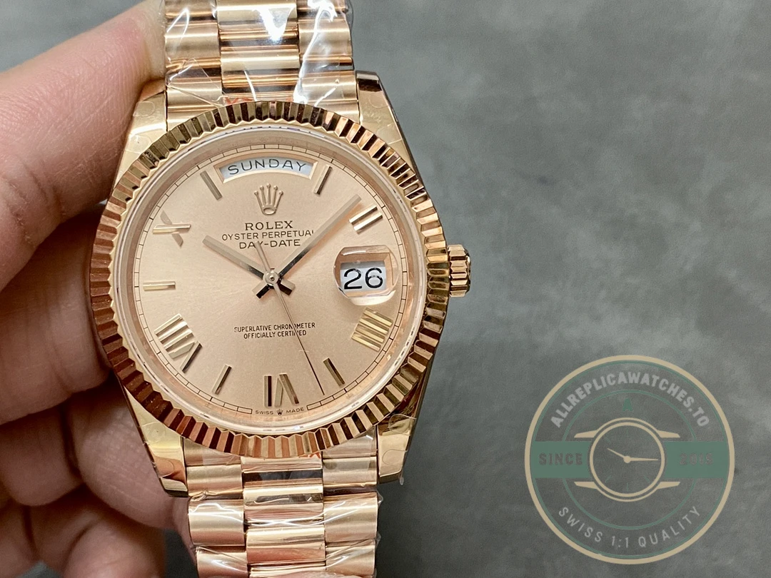 Replica Rolex Day-Date 40mm 228235 Sundust dial - Image 3