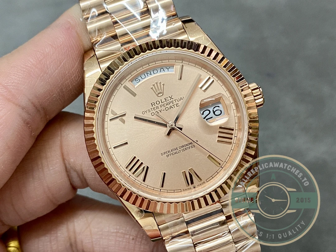 Replica Rolex Day-Date 40mm 228235 Sundust dial - Image 6