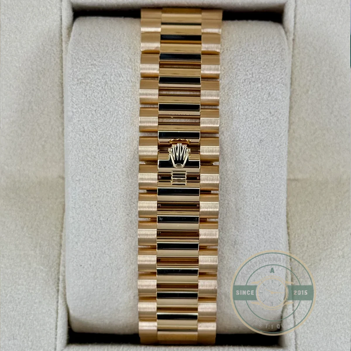 Rolex 228238-0004 Day-Date 40 Yellow Gold Black Baguette - Image 2