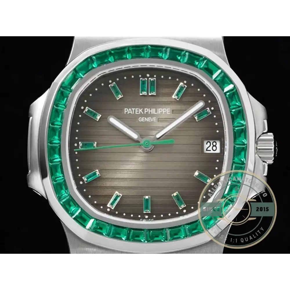 Replica Nautilus 5711/1A-018 Patek Philippe 40 mm, Stainless Steel Khaki Dial Iced out - Image 2