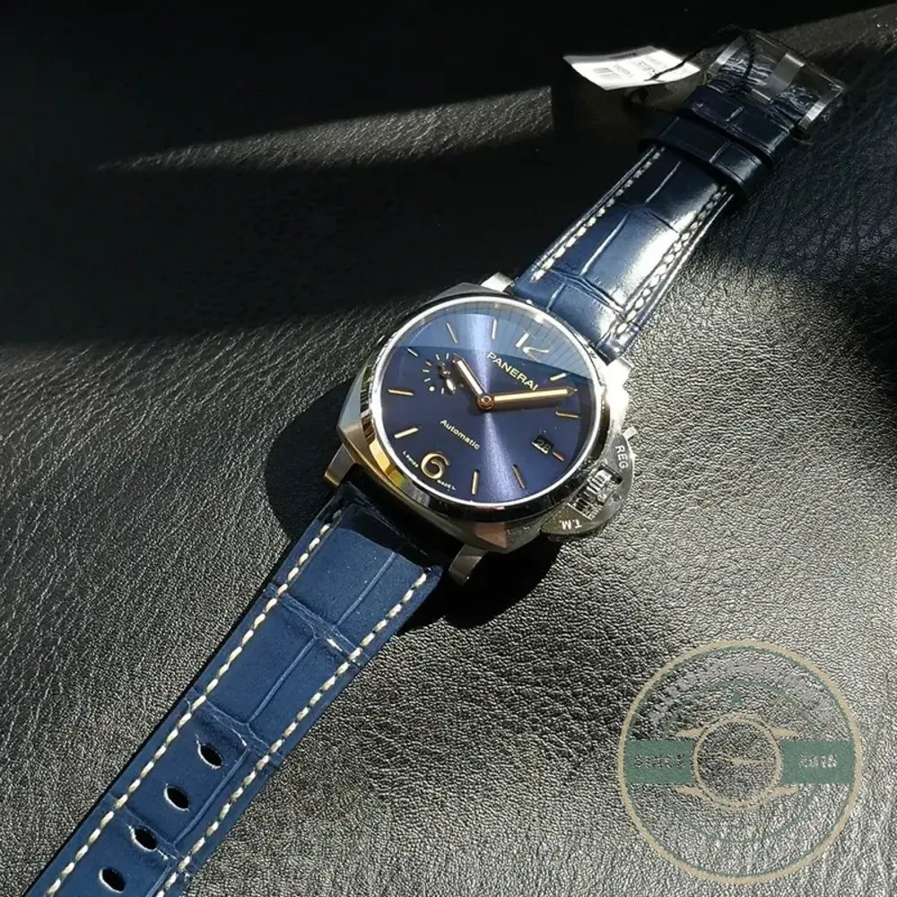 Replica Panerai Luminor Due 3 Days Automatic 42 mm PAM00927 - Image 2