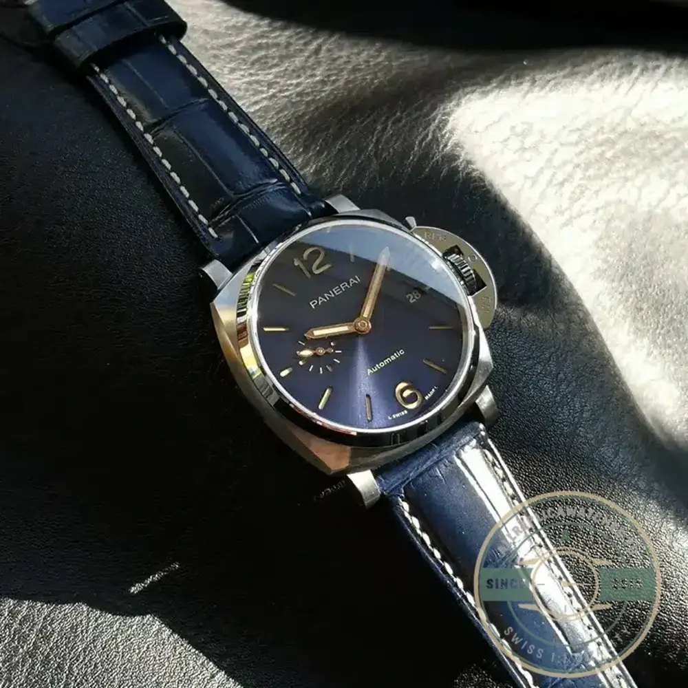 Replica Panerai Luminor Due 3 Days Automatic 42 mm PAM00927 - Image 3