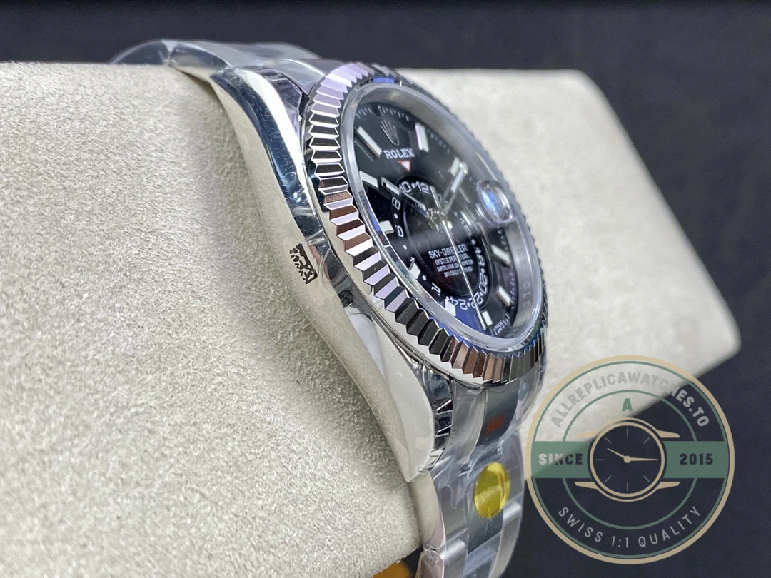 Replica Rolex Sky-Dweller m326934 42mm Black Dial - Image 2