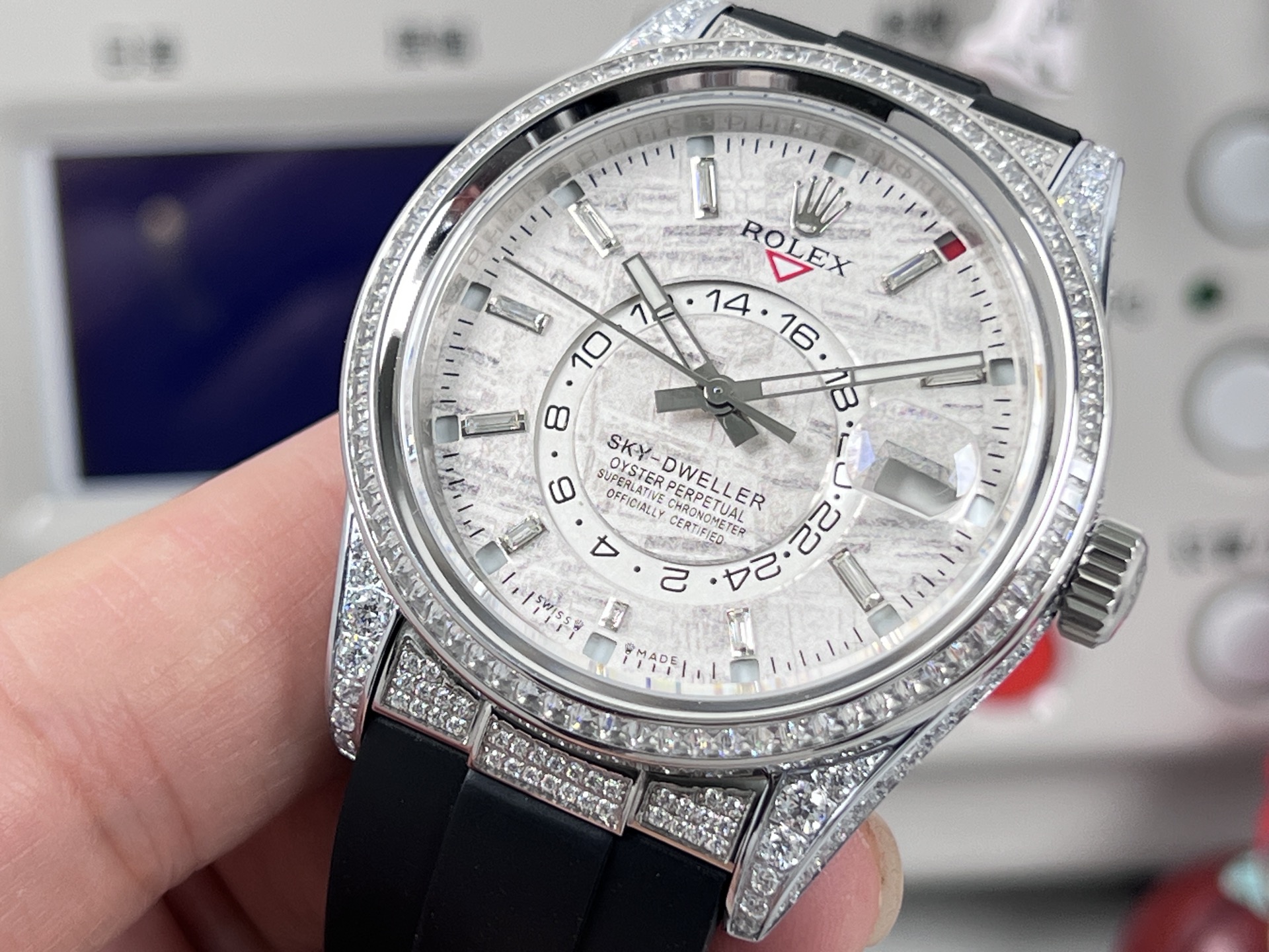 Replica Sky-Dweller Meteorite Dial 336259TBR Diamond Bezel - Image 7
