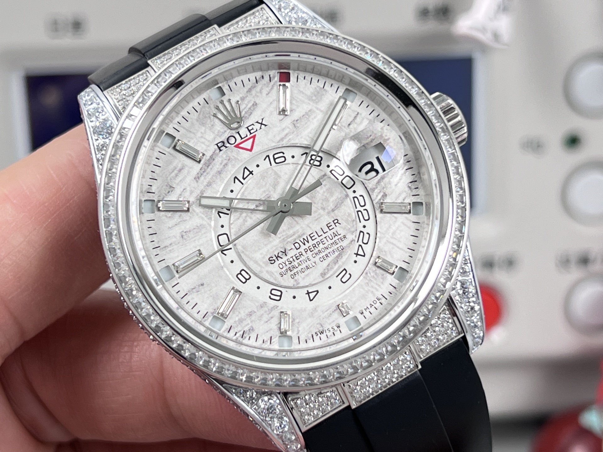 Replica Sky-Dweller Meteorite Dial 336259TBR Diamond Bezel - Image 8