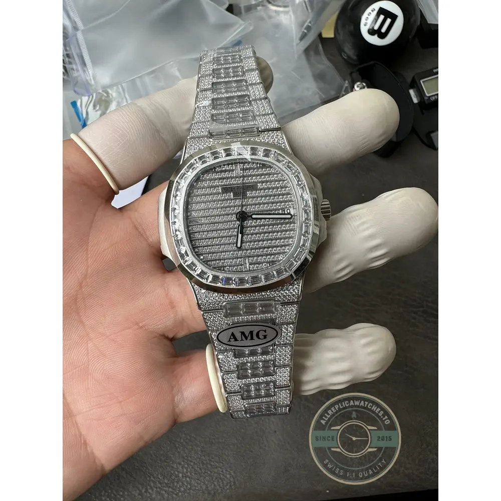 Replica Nautilus 5719/10G-010 Patek Philippe Date, Sweep seconds 40 mm, White gold - Image 5