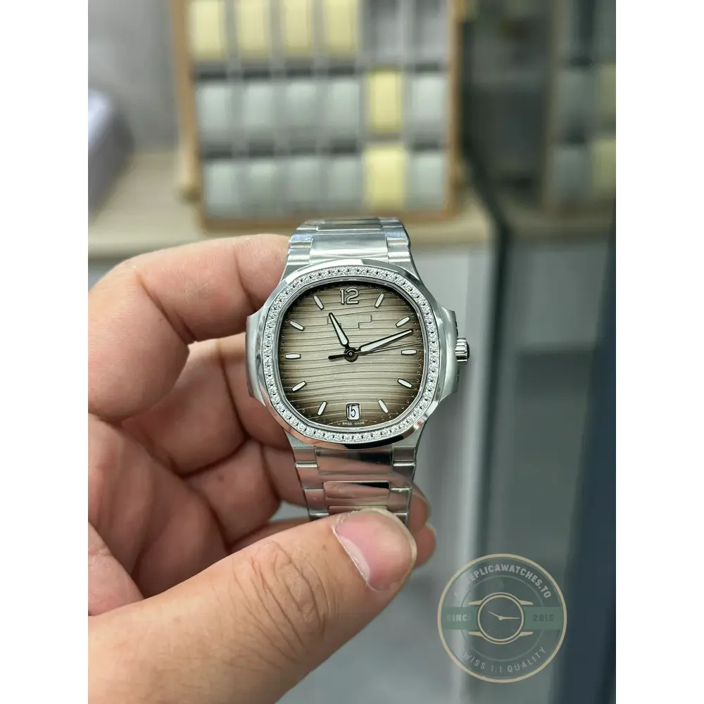 Replica Nautilus 7118/1200A-011 Patek Philippe “Ladies Automatic” 35.2 mm, Steel - Image 5
