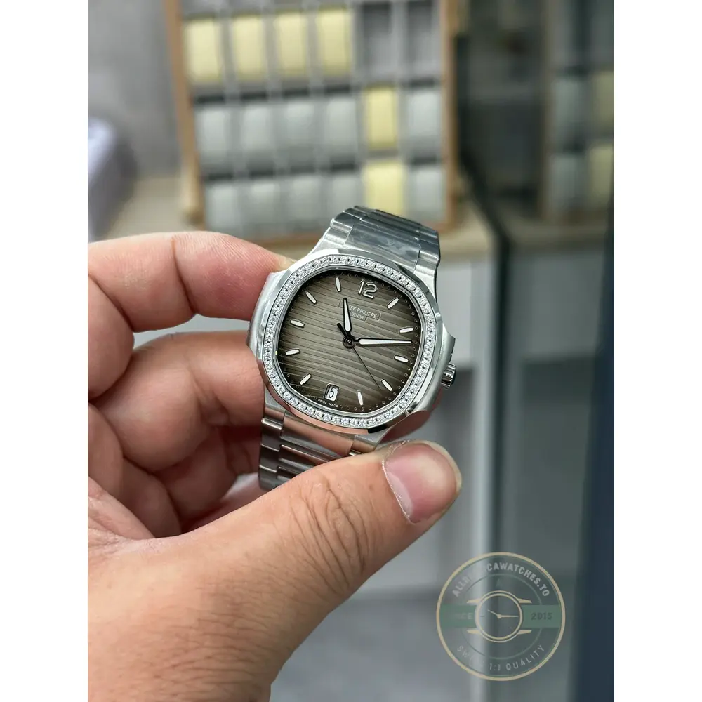 Replica Nautilus 7118/1200A-011 Patek Philippe “Ladies Automatic” 35.2 mm, Steel - Image 6