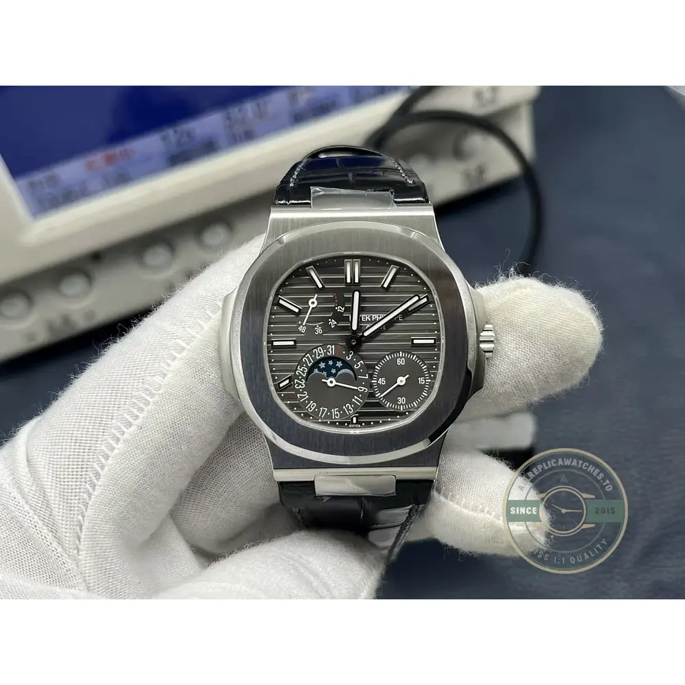 Replica Nautilus 5712G-001 Patek Philippe Moon phases. 40 mm, White gold - Image 3