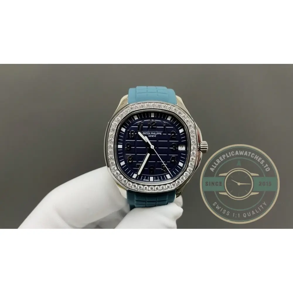 Replica Aquanaut 5267/200A-011 Patek Philippe Luce 38.8 mm, Steel, Dark Blue Dial - Image 2
