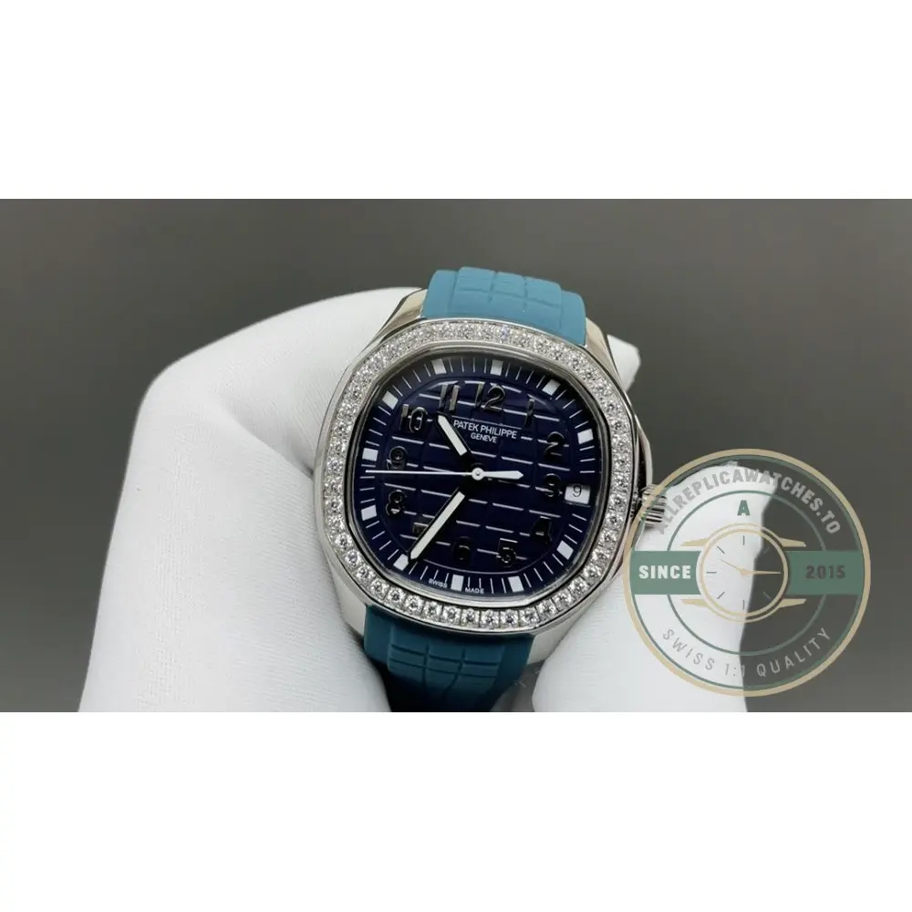 Replica Aquanaut 5267/200A-011 Patek Philippe Luce 38.8 mm, Steel, Dark Blue Dial - Image 4