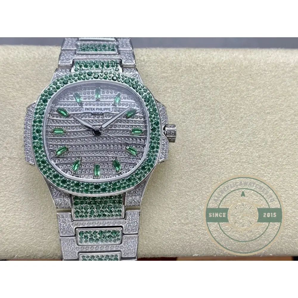 Replica Nautilus 7118/1453G-003 Patek Philippe “Ladies Automatic” 35.2 mm, Green Diamonds - Image 2