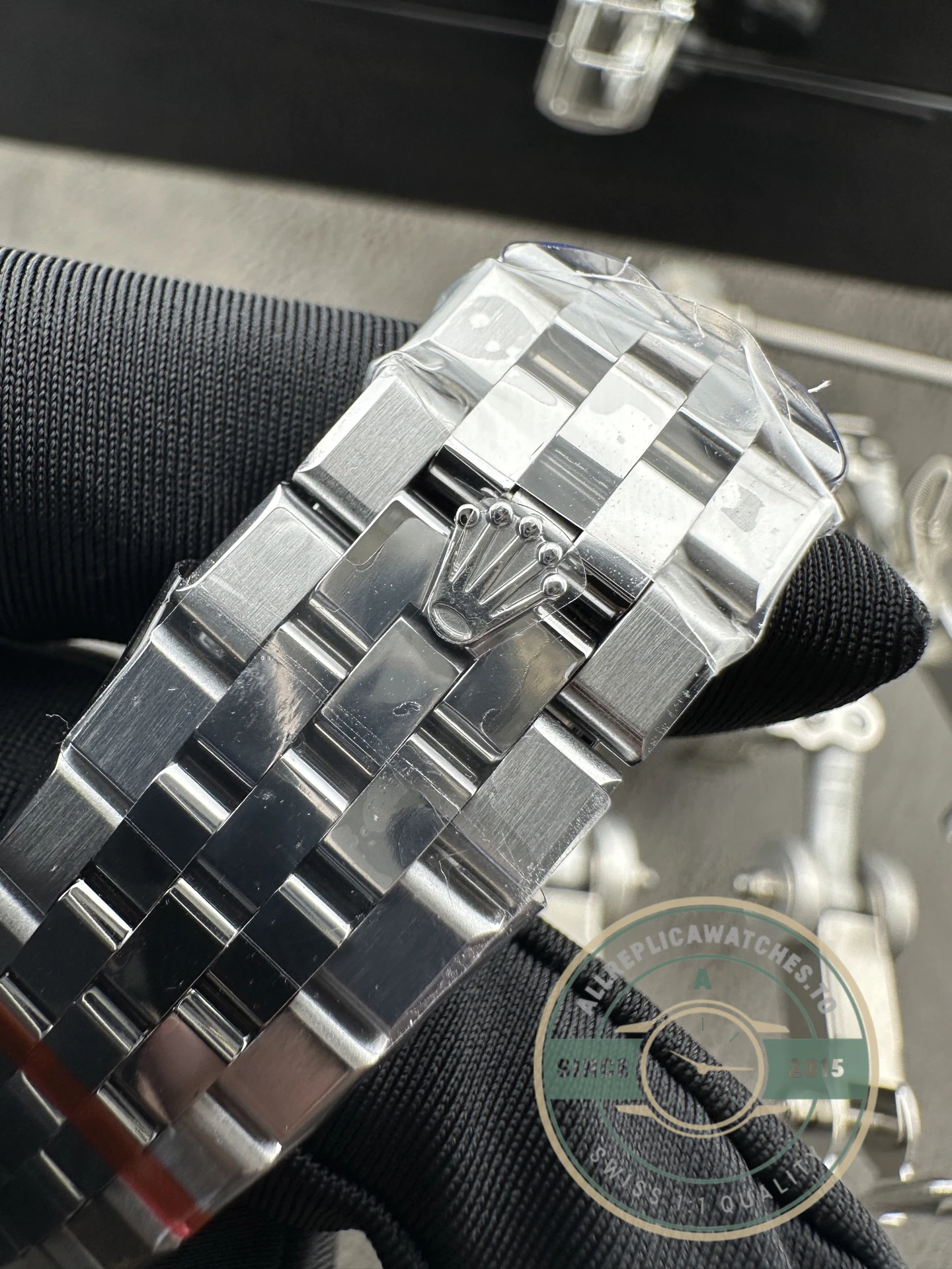 Replica Rolex Land-Dweller 40mm Silver Dial 127334 - Image 2
