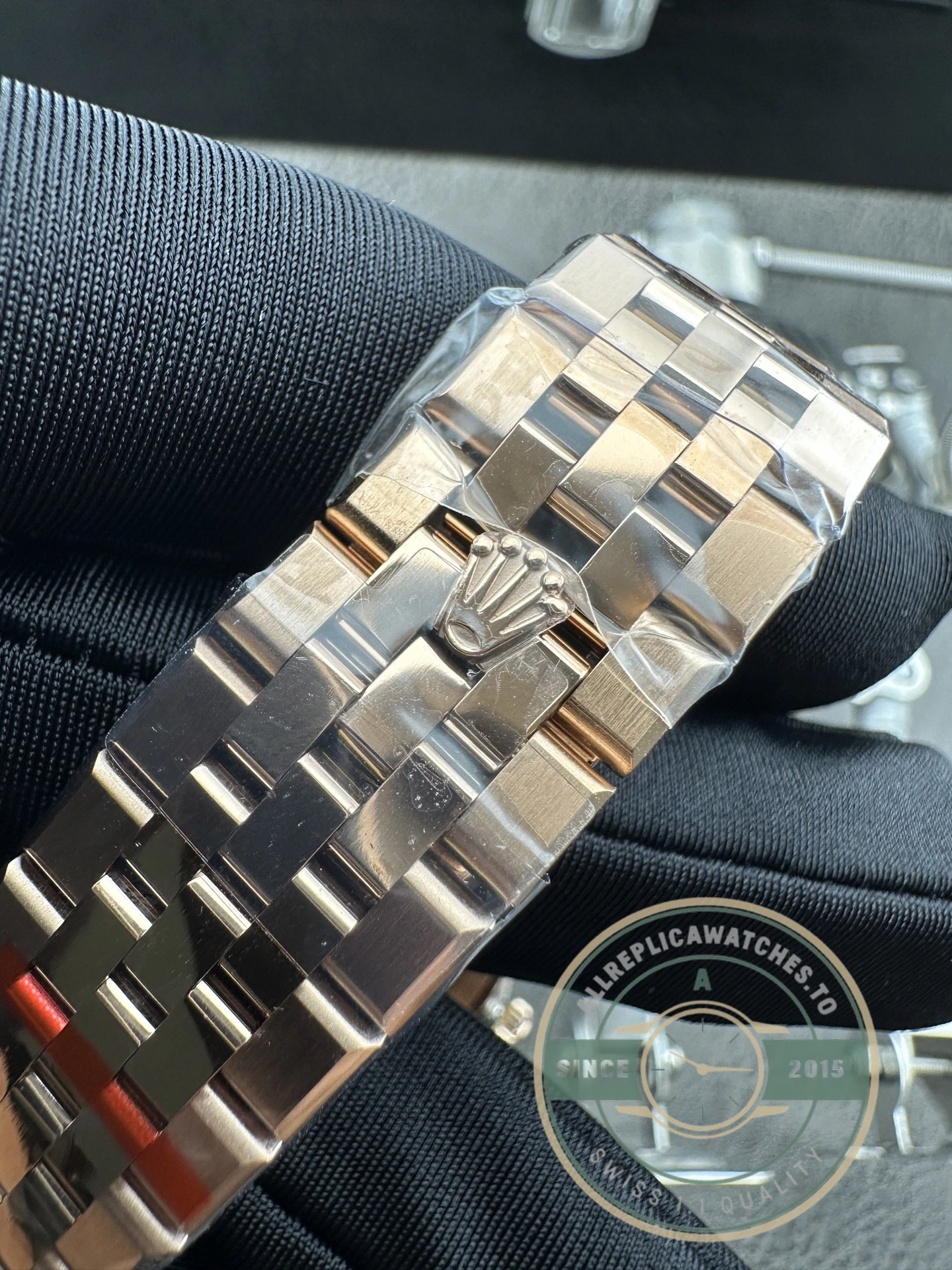 Replica Rolex Land-Dweller Rose Gold 40mm 127335 - Image 5