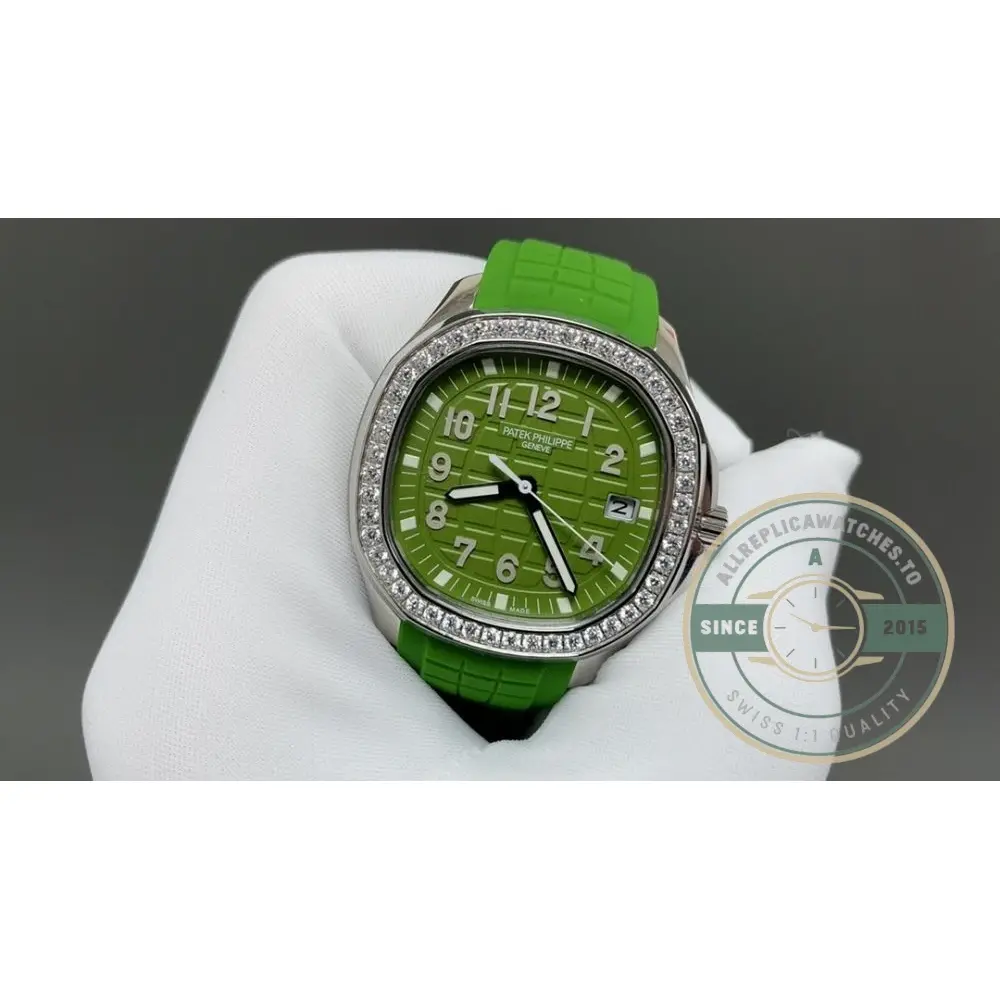 Super Clone Aquanaut 5267/200A-011 Patek Philippe Luce 38.8 mm, Steel, Bright Green Dial - Image 3