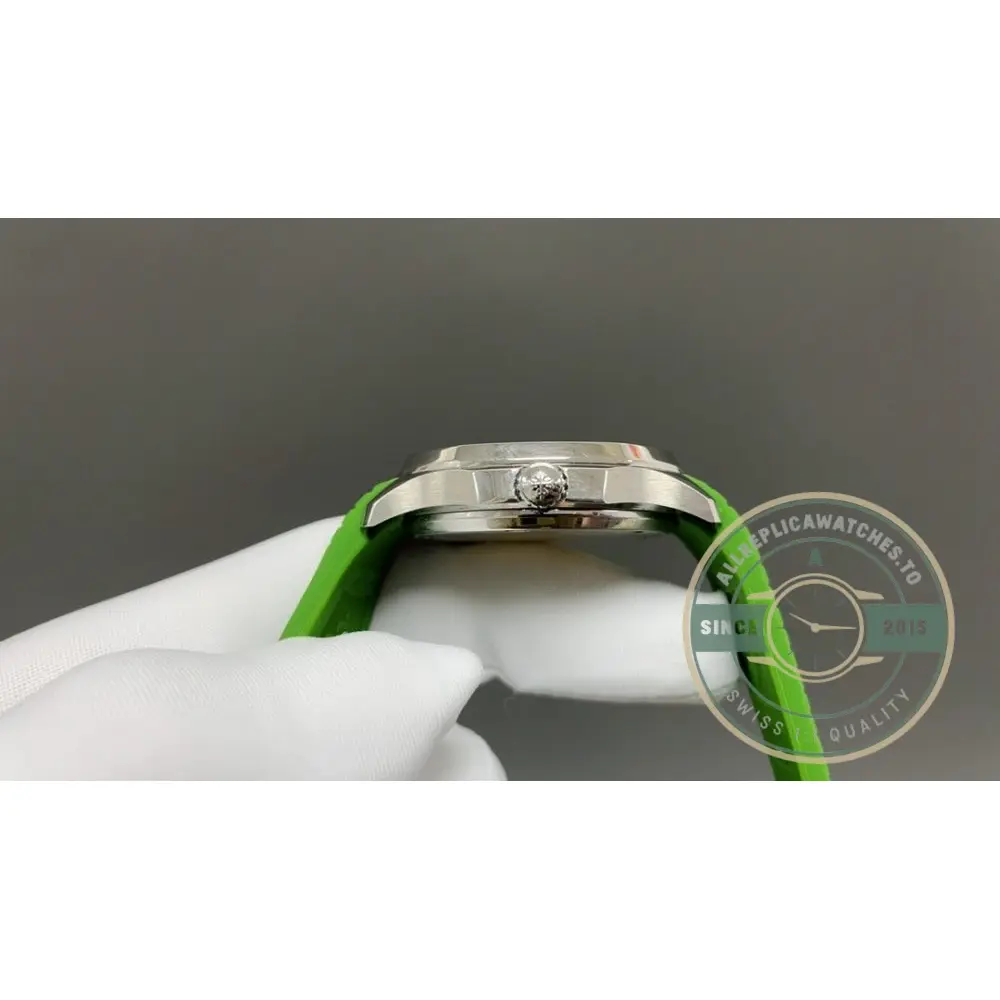 Super Clone Aquanaut 5267/200A-011 Patek Philippe Luce 38.8 mm, Steel, Bright Green Dial - Image 4