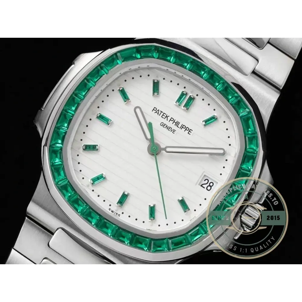 Super Clone Nautilus 5711/1A-018 Patek Philippe 40 mm, Stainless Steel White Dial Iced out - Image 2