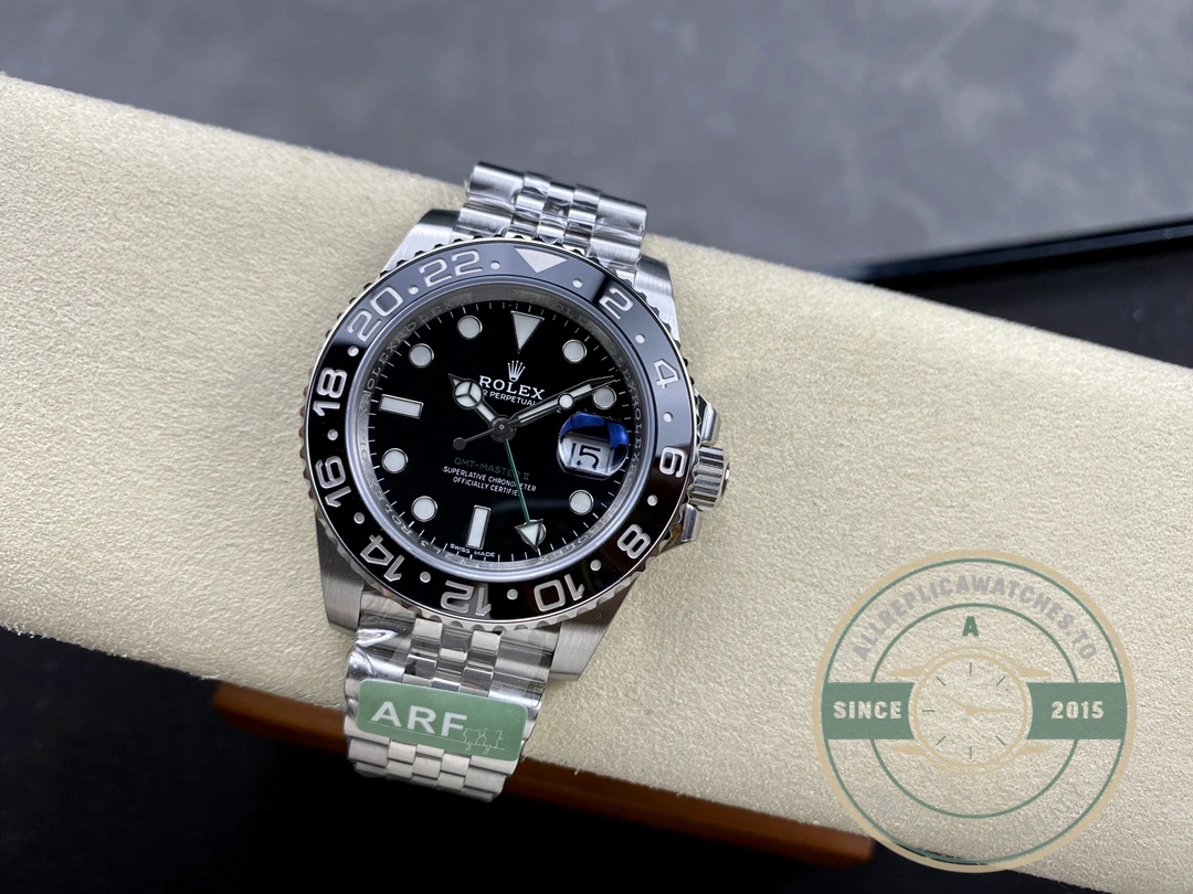Super Clone Rolex GMT-Master II Bruce Wayne 126710GRNR Jubilee - Image 8