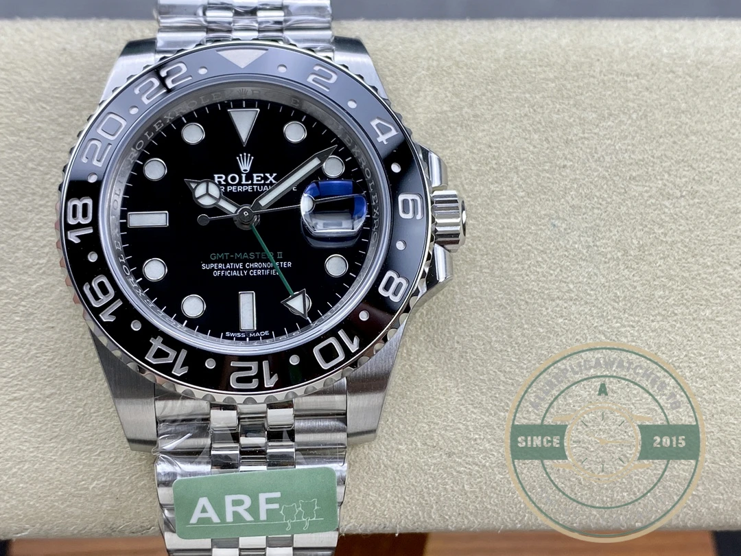 Super Clone Rolex GMT-Master II Bruce Wayne 126710GRNR Jubilee - Image 4