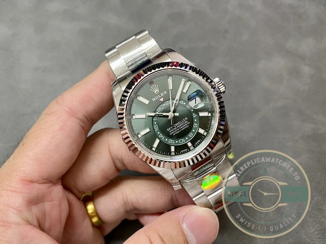 Super Clone Rolex Sky-Dweller 326238 42mm Mint Dial Oyster - Image 3