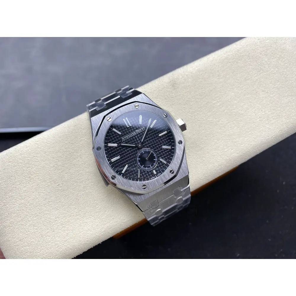 Replica Audemars Royal Oak Titanium 42mm Black Dial 26591TI.OO.1252TI.03 - Image 3
