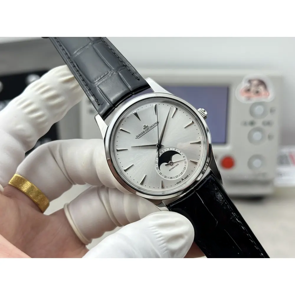 Replica MASTER ULTRA THIN MOON 39MM SILVER DIAL Q1368430 - Image 3
