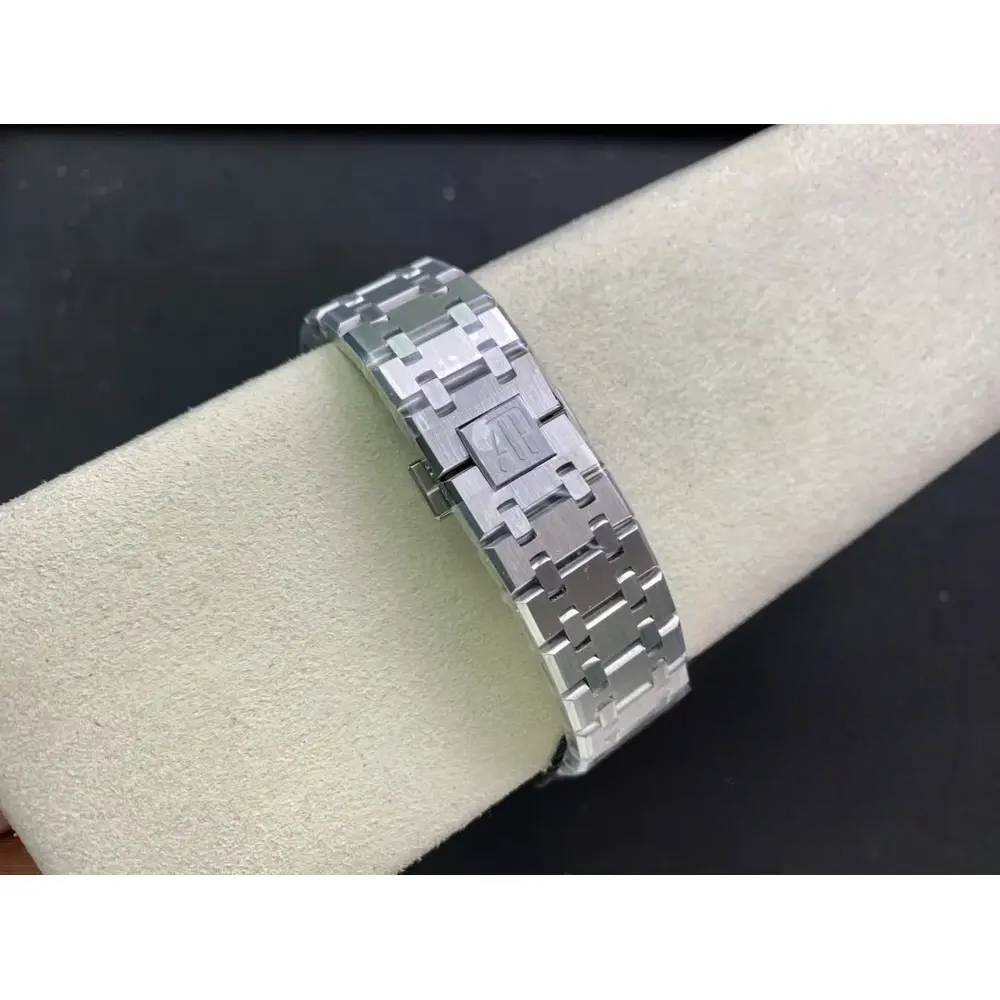 Replica Audemars Piguet Royal Oak Black Dial 15400ST.OO.1220ST.04 - Image 3
