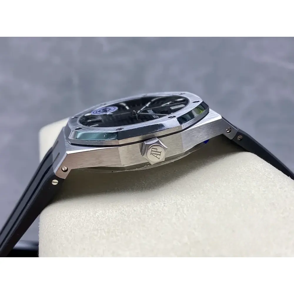 Replica Audemars Piguet Royal Oak Black Dial, Rubber 15500ST.OO.1220ST.03 41mm - Image 5