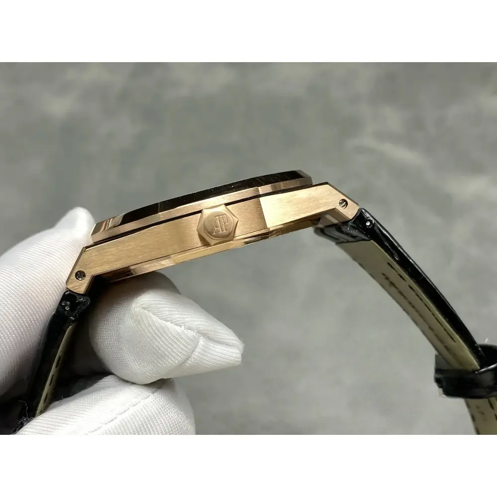 Replica Audemars Piguet Royal Oak Leather Strap 15500OR - Image 4
