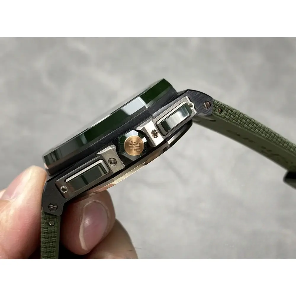 Replica Audemars Piguet Royal Oak Offshore Rich Green Dial 44mm 26405CE.OO.A056CA.01 - Image 6