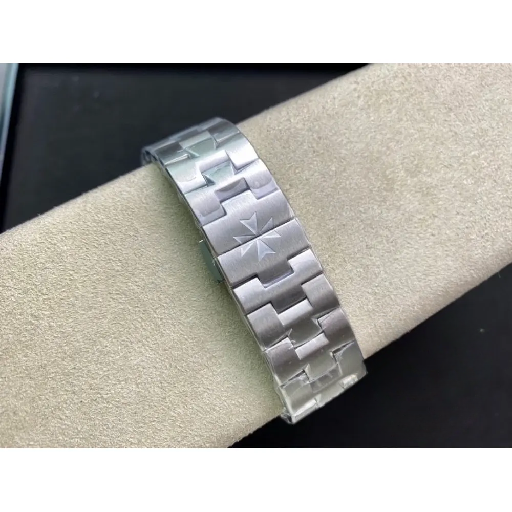 Replica Vacheron Constantin Overseas Series 5500V - Image 5