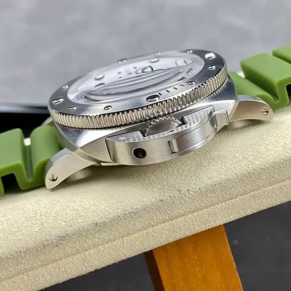 Super Clone Panerai PAM 1226 Submersible QuarantaQuattro Bianco 44mm - Image 7