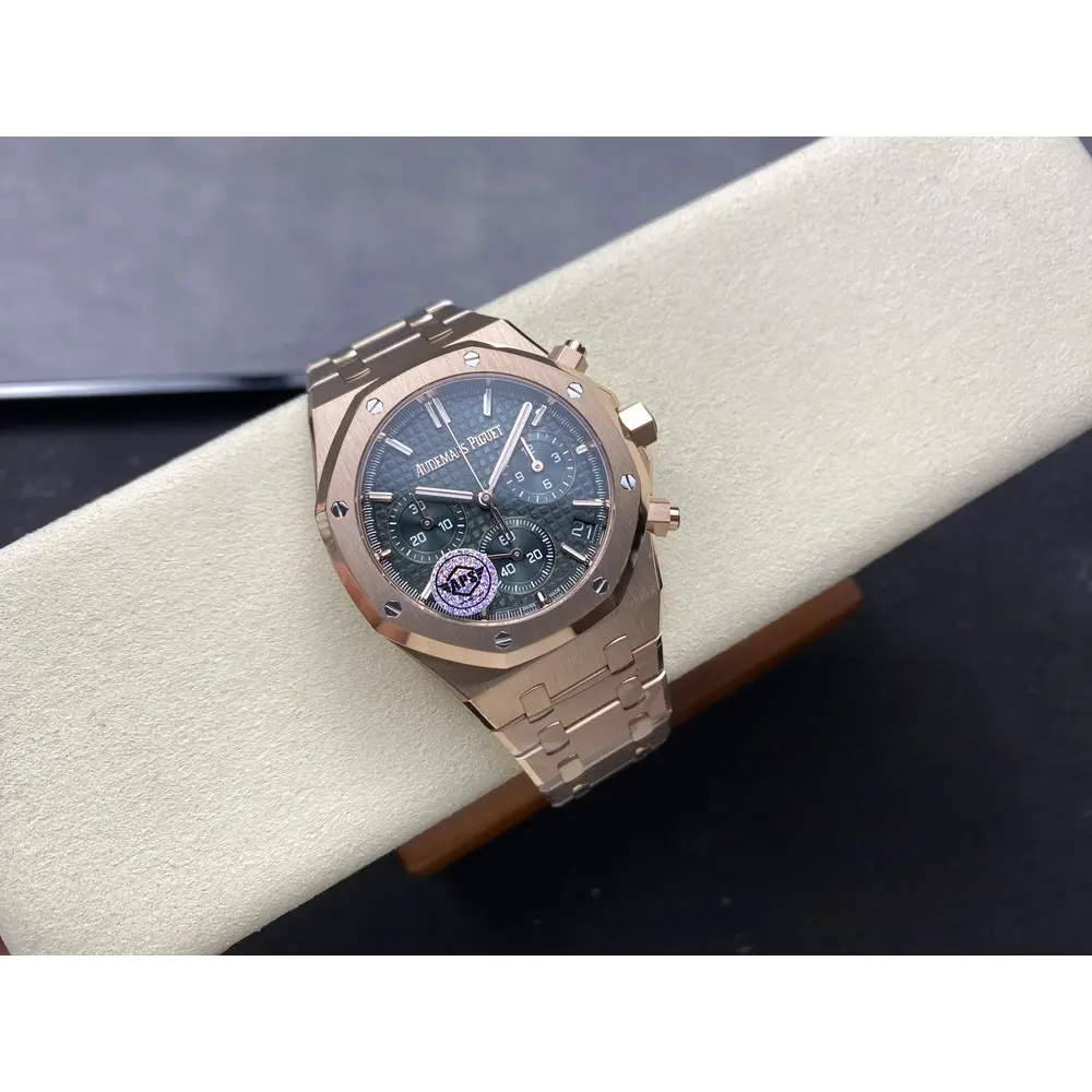 Replica Audemars Piguet Royal Oak Green Dial 26240OR.OO.1320OR.08 - Image 3