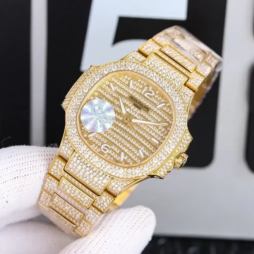 Replica Nautilus 7118/1450R-001 Patek Philippe “Ladies Automatic” 35.2 mm, Rose gold - Image 6