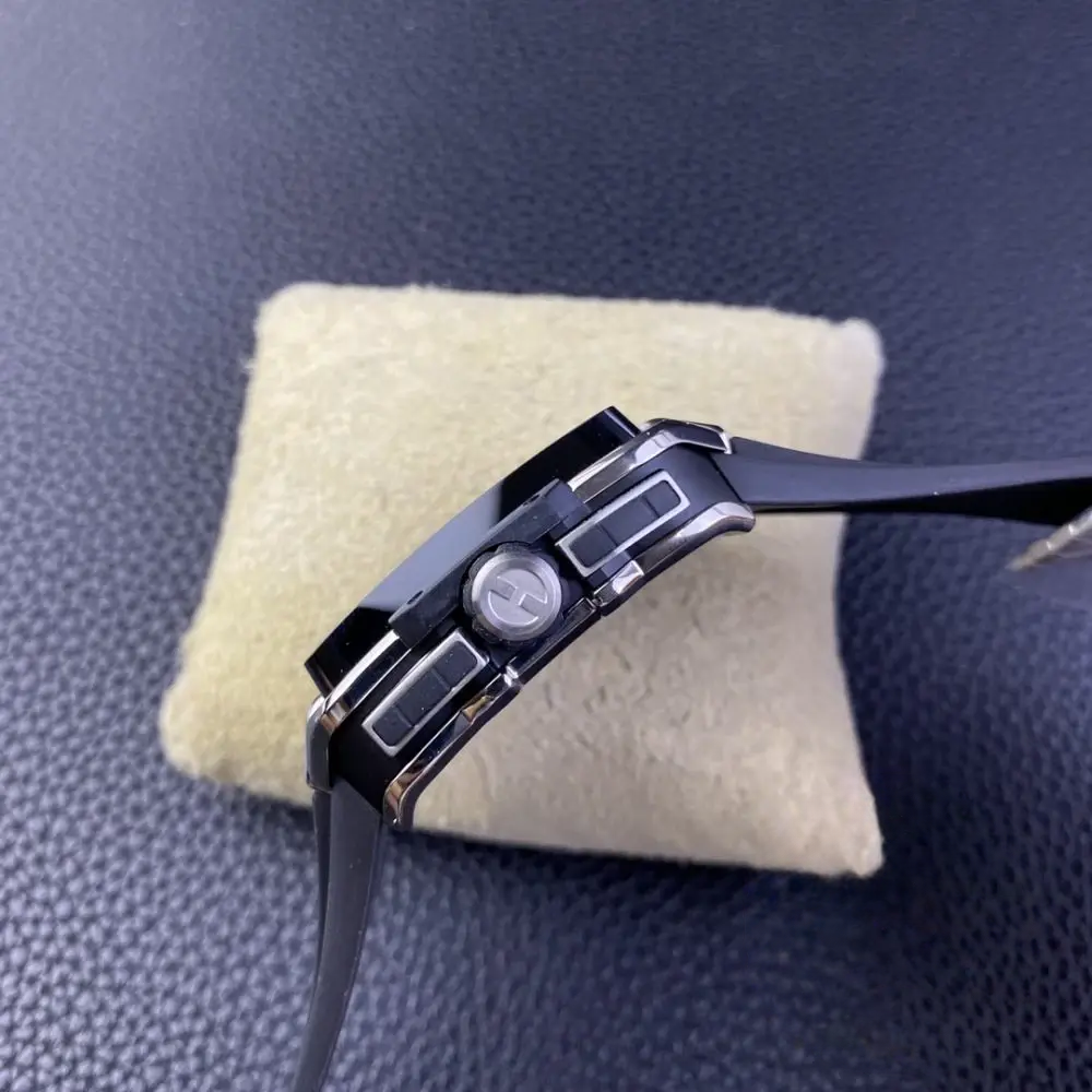 Replica Hublot Square Bang Unico 42mm 821.NM.0170.RX - Image 4