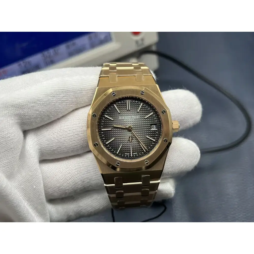 Replica Audemars Piguet Royal Oak Jumbo Extra-Thin 16202.OR - Image 6