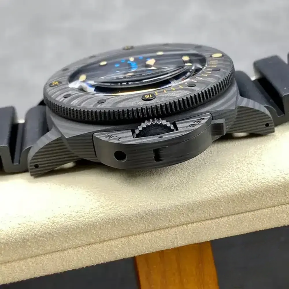 Replica Panerai Submersible Carbotech PAM616 - Image 7