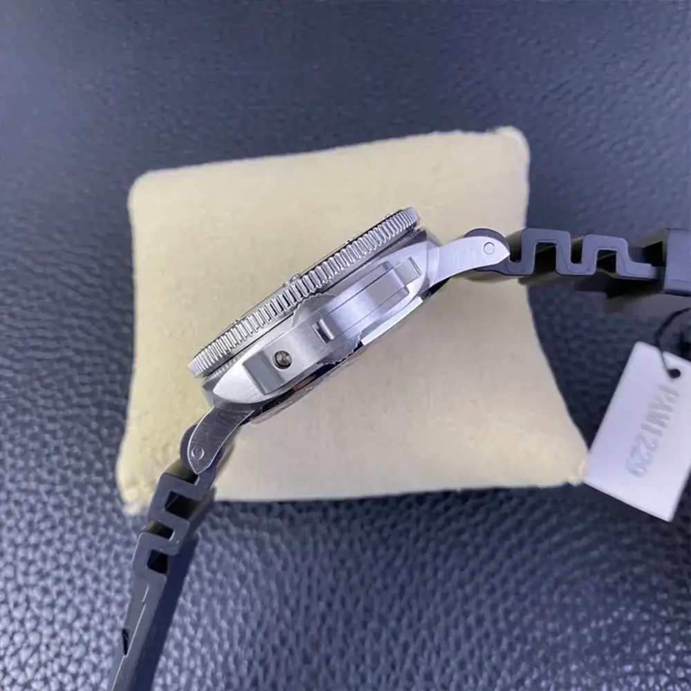 Replica Panerai Submersible Pam1229 44mm - Image 7