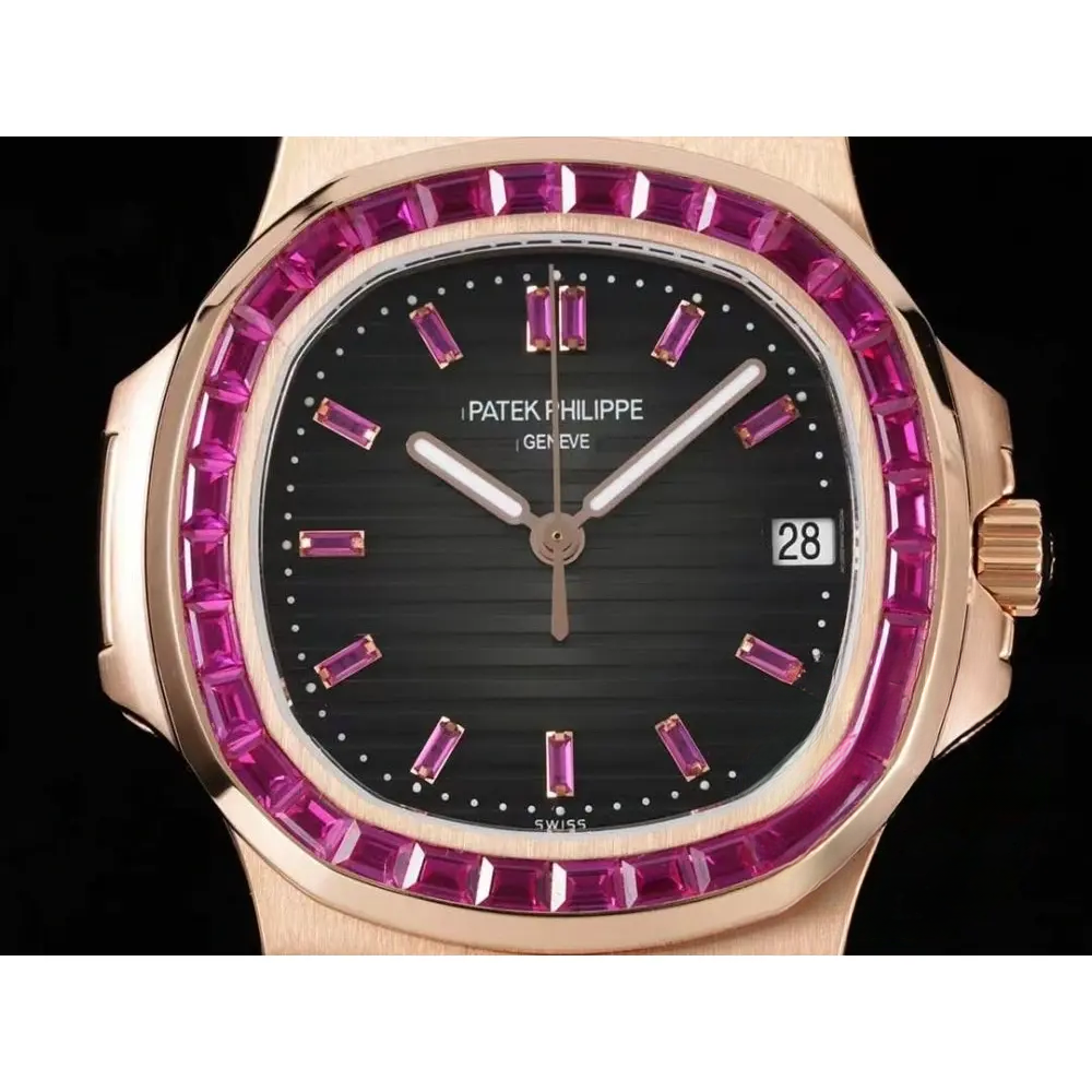 Replica Nautilus 5711/1A-018 Patek Philippe 40 mm, Rose Gold Black Dial Iced out - Image 3