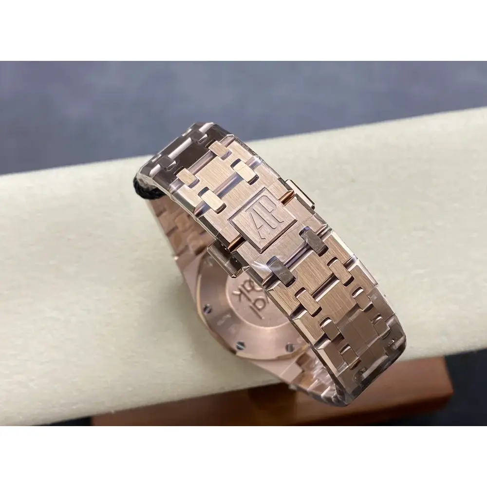 Replica Audemars Piguet Royal Oak Diamond 67651OR.ZZ.1261OR.01 33mm - Image 7