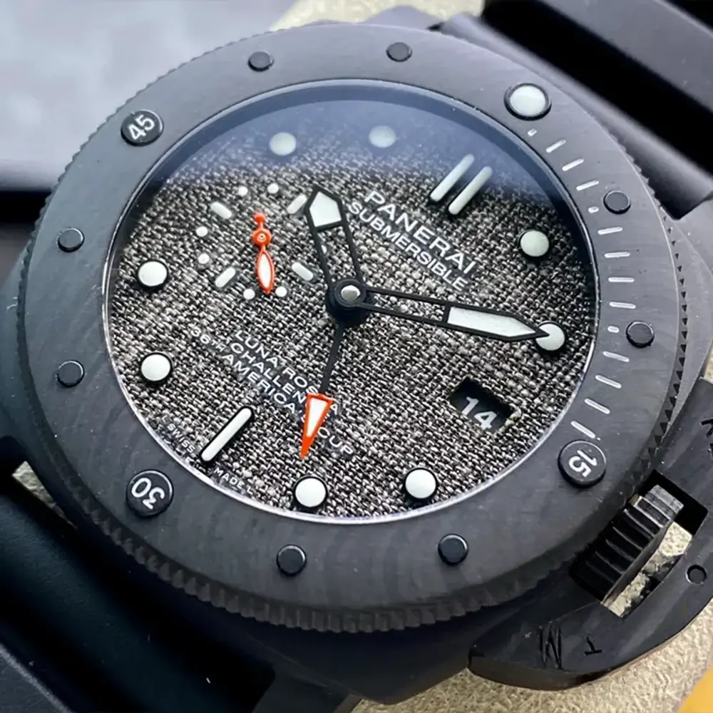 Replica Panerai Submersible PAM01039 47mm - Image 4