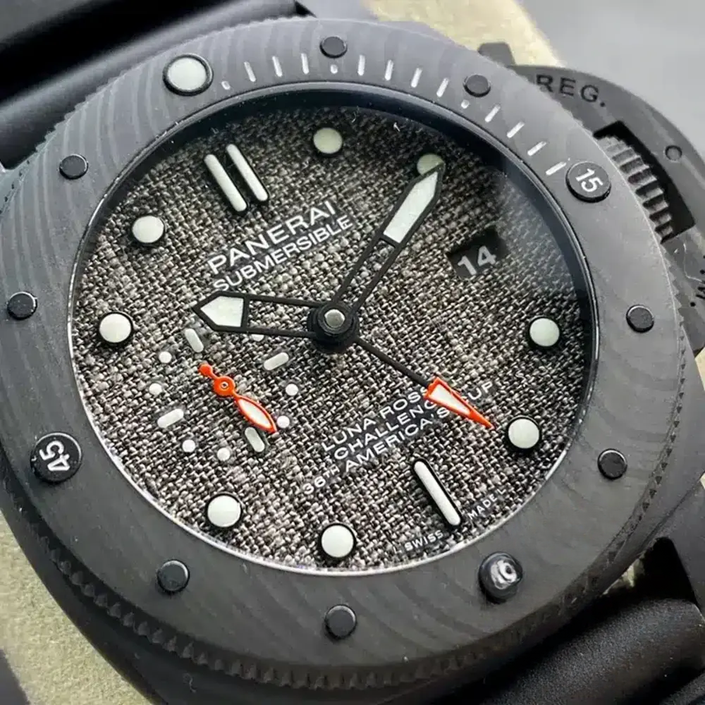 Replica Panerai Submersible PAM01039 47mm - Image 3