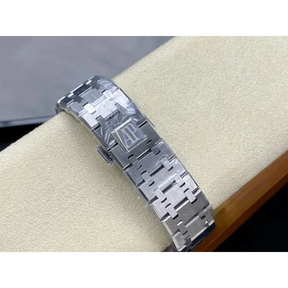 Super Clone Audemars Piguet Royal Oak Green Dial 15510ST.OO.1320ST.09 41mm - Image 4
