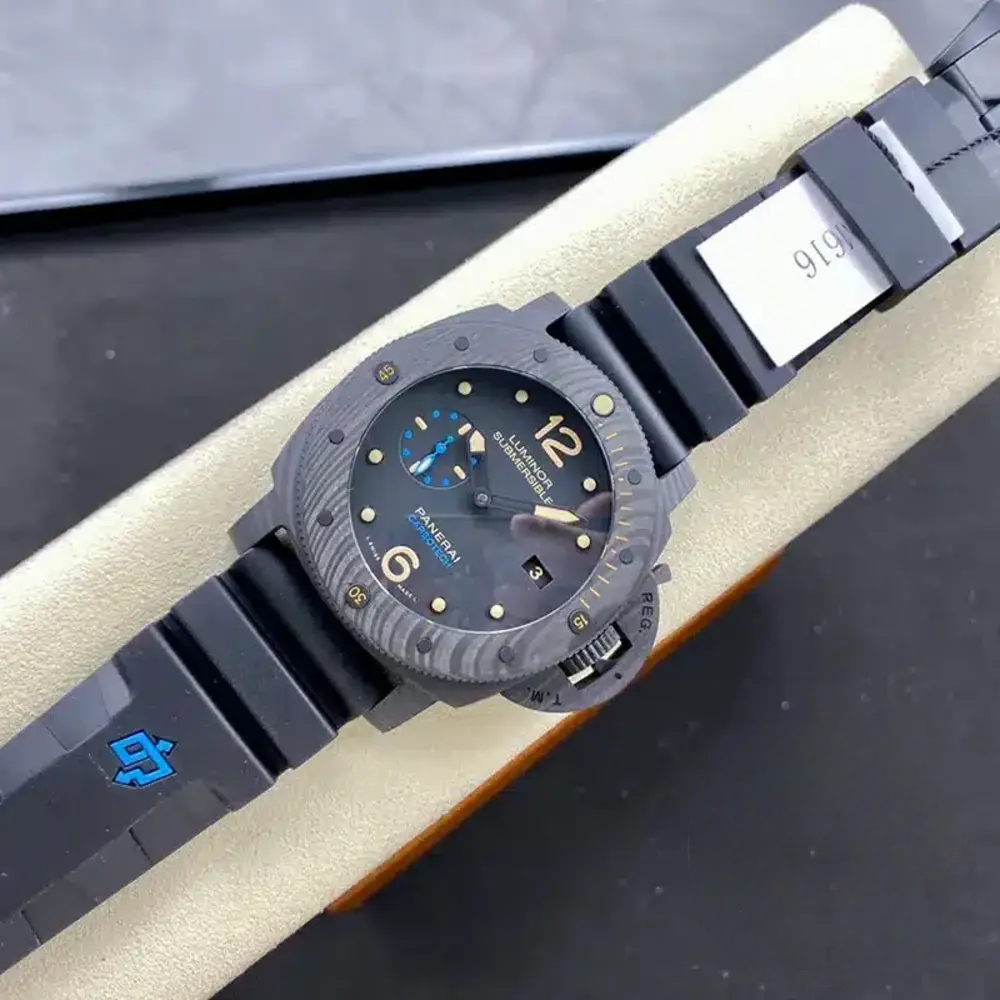 Replica Panerai Submersible Carbotech PAM616 - Image 5