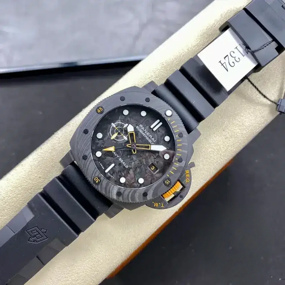 Replica Panerai Submersible Pam1324 - Image 5